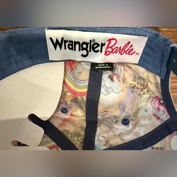Wrangler Barbie Embroidered Snapback Adult Blue Washed Denim Hat NWT - Picture 5 of 9